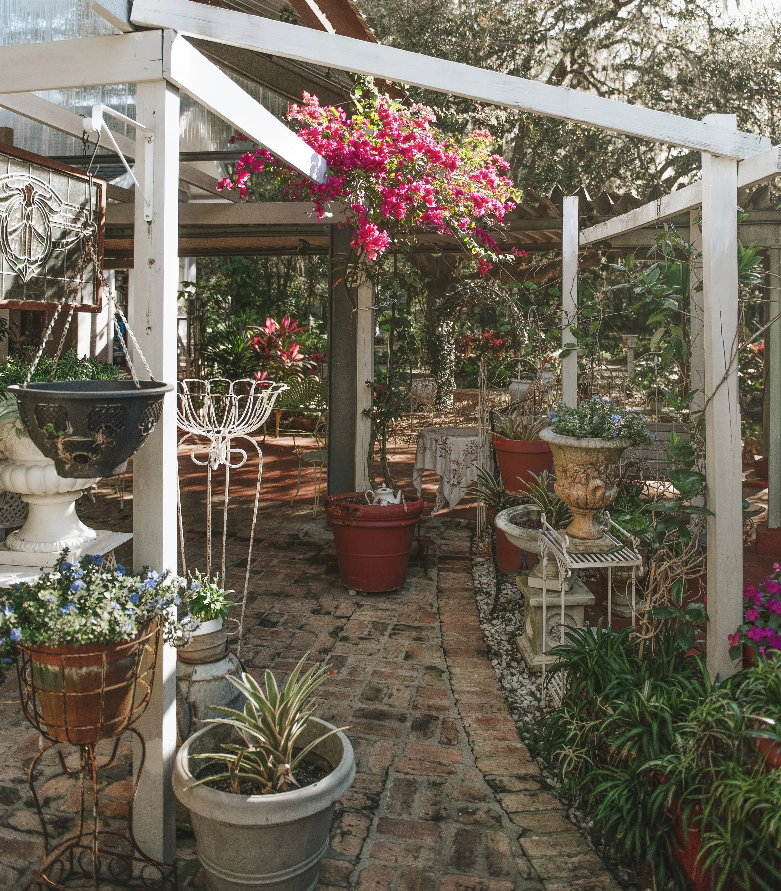 Lavender 'n Lace Tearoom in Lake Alfred, FL
