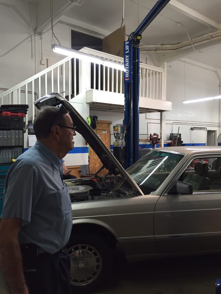 Walnut Creek Automotive in Pleasant Hill, CA (5)