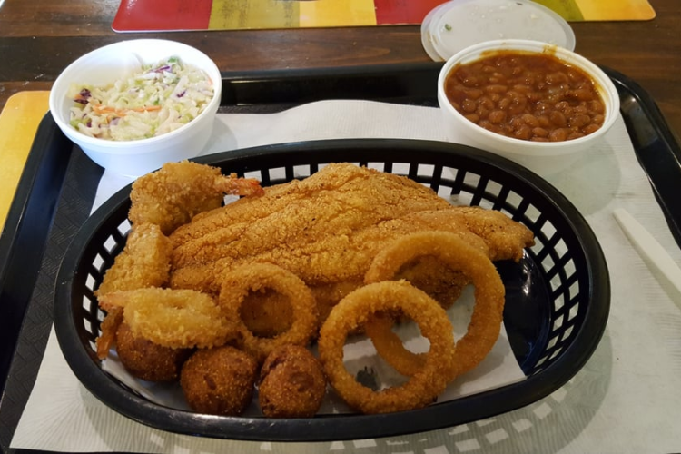 Ms Chicken Shack in Beaver Falls, PA (3)