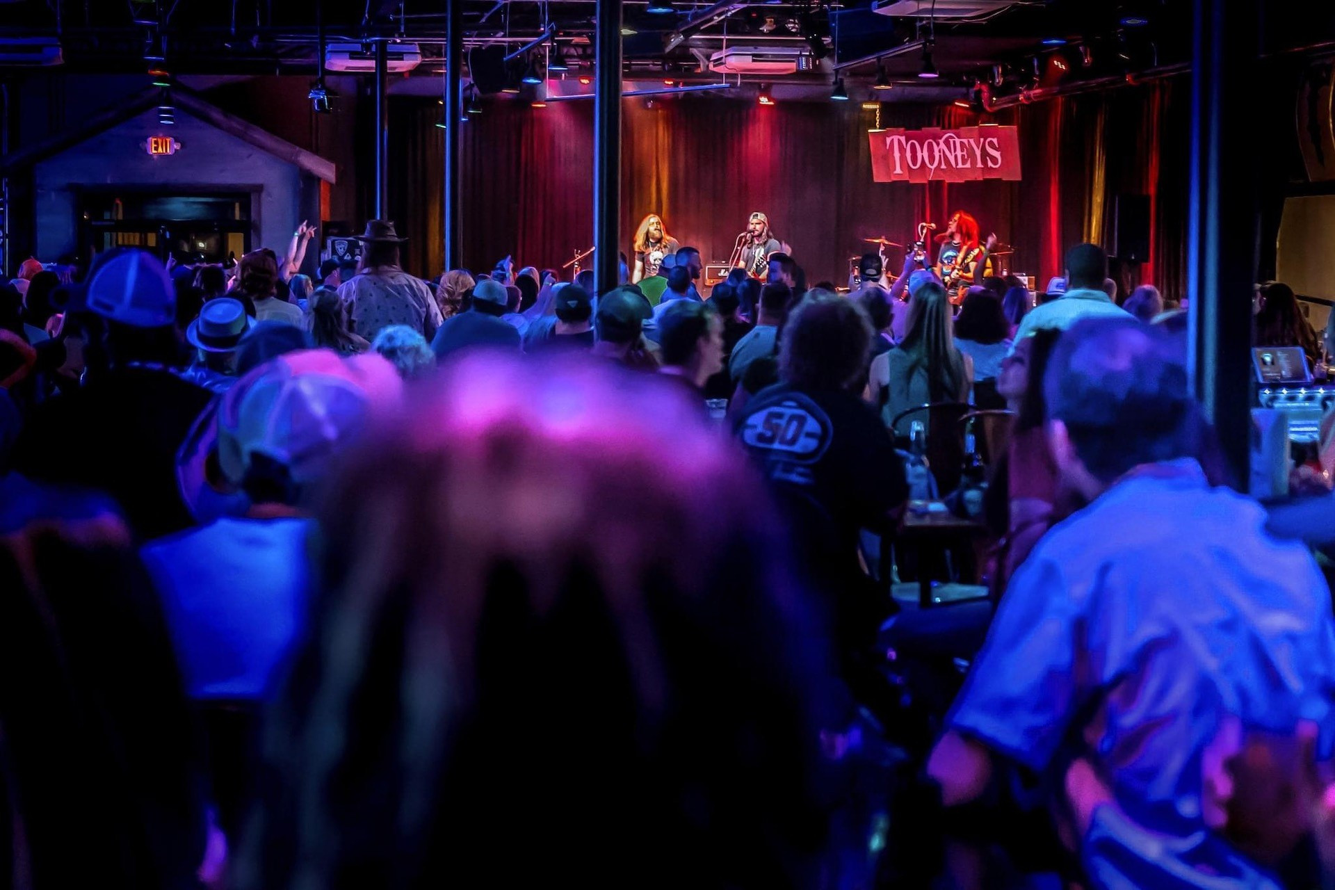 TOONEYS Social Club in McCaysville, GA (5)