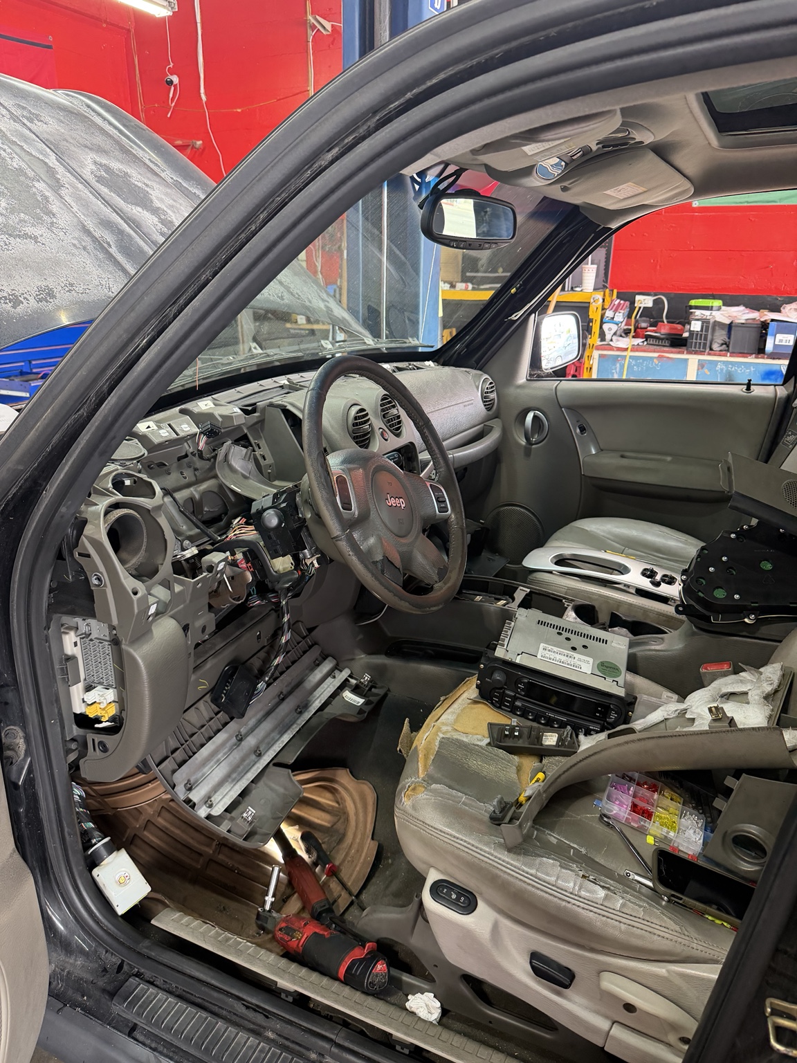 Alex Jr. Auto Repair & Electric in Long Beach, CA (5)