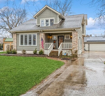 WiL Galarza Realtor in Berwyn, IL