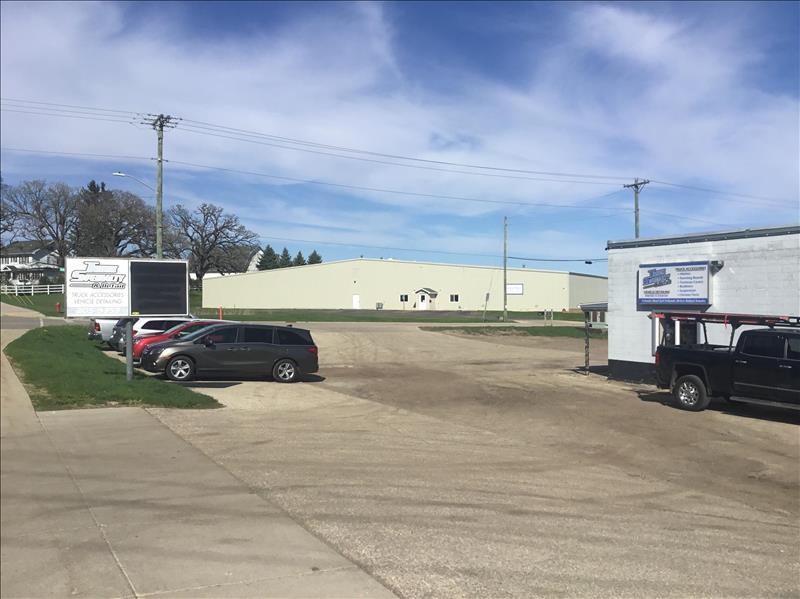 Truck Specialty & Detail in Stoughton, WI (6)