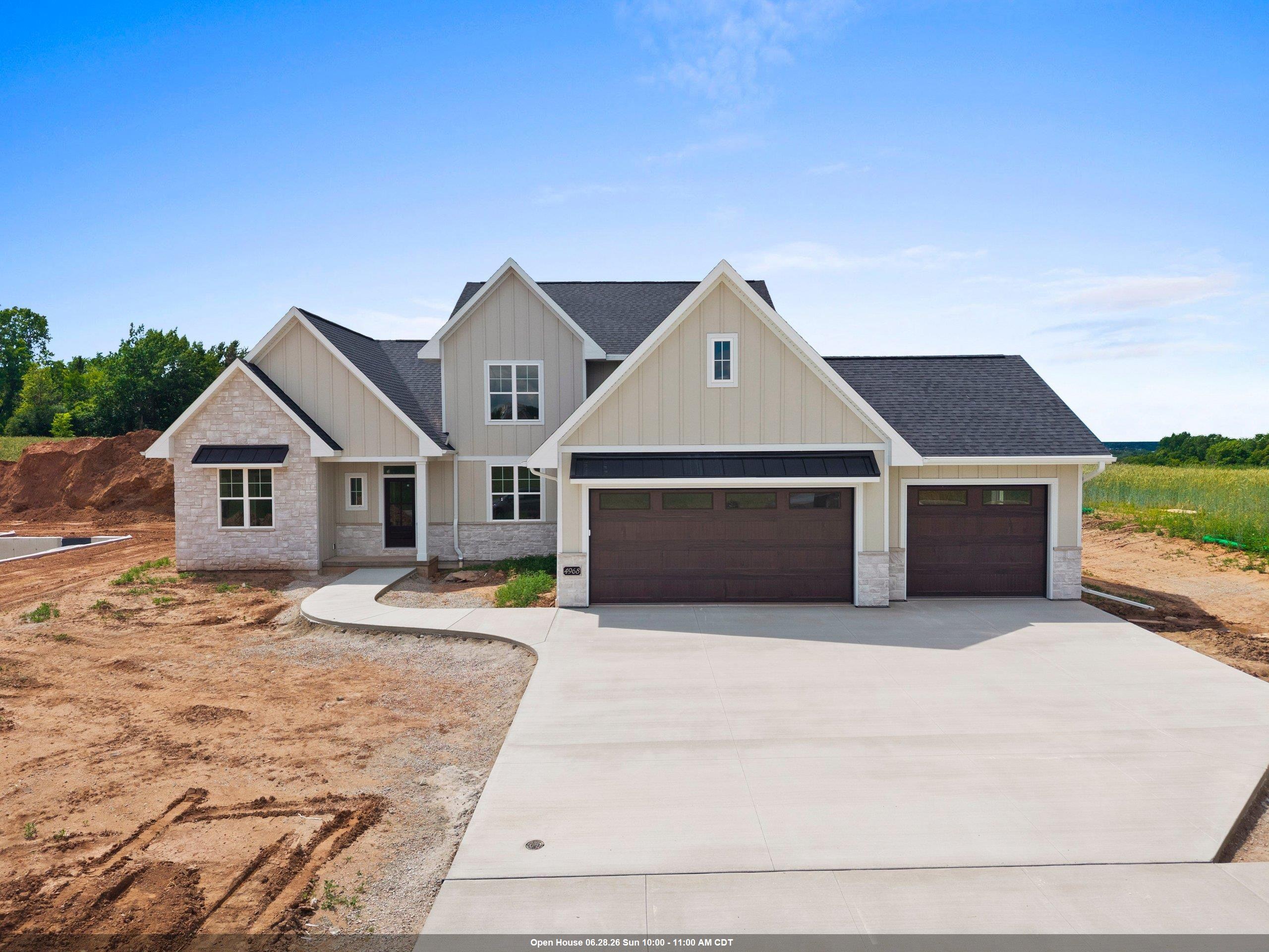 Pam Kuper Realtor / Lannon Stone Realty / Agent in Mequon, WI (3)