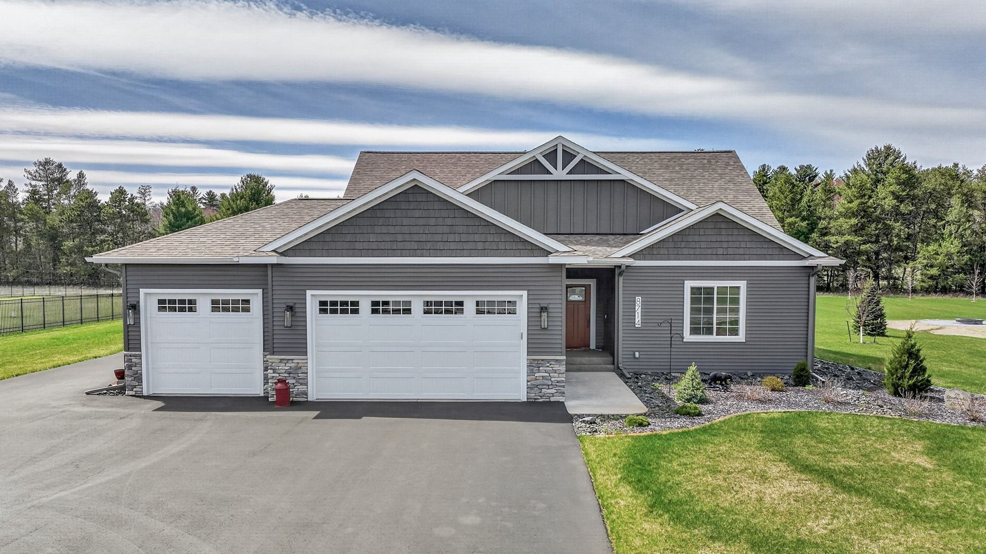 Pam Kuper Realtor / Lannon Stone Realty / Agent in Mequon, WI (4)