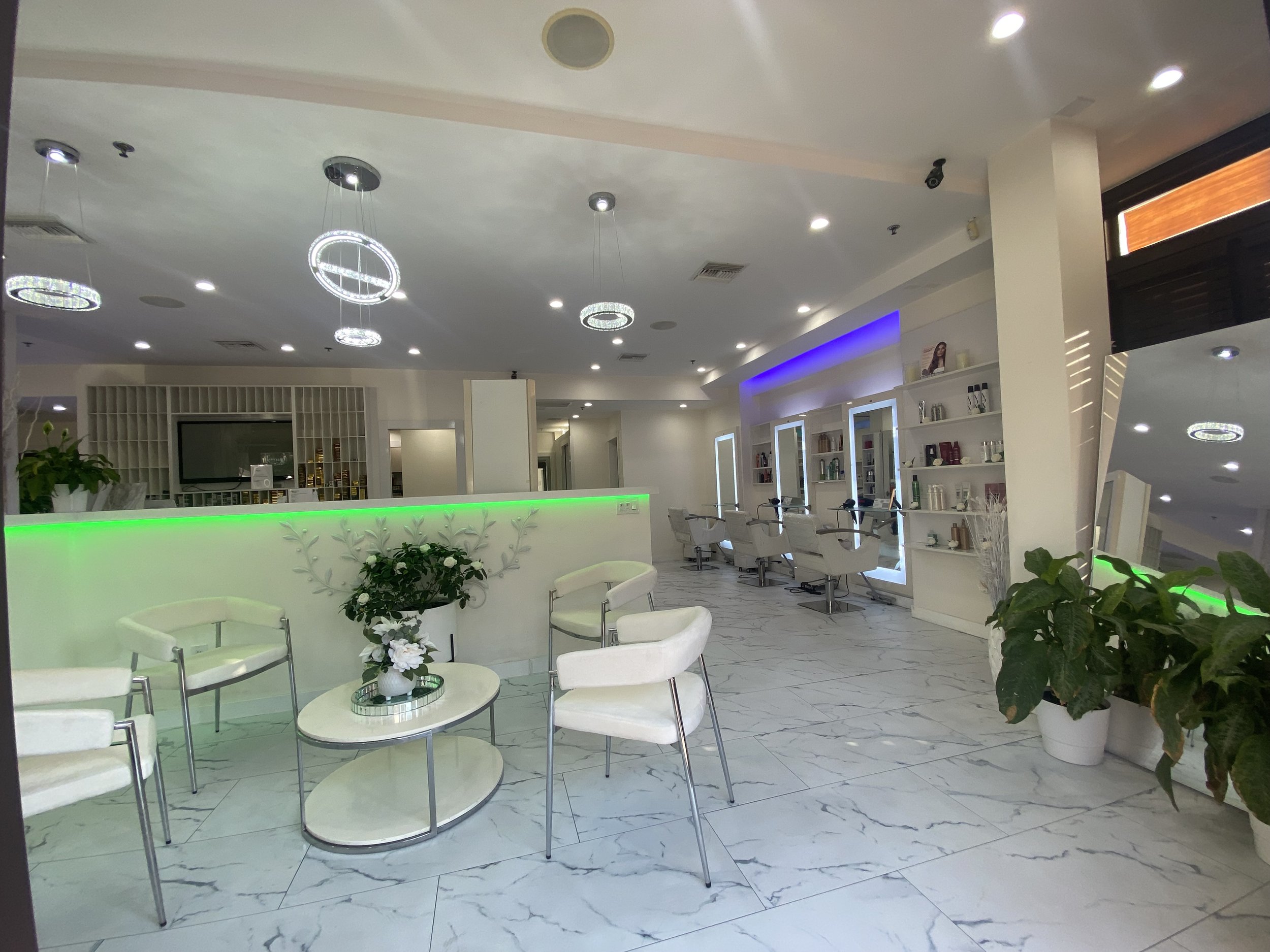Treat a Salon and Spa in Irvine, CA