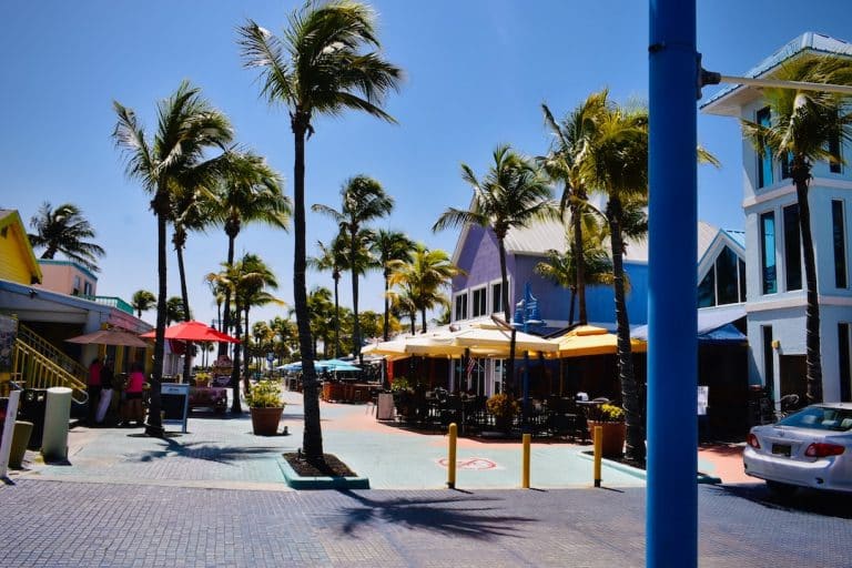 Alec Salameh | Commercial and Residential Real Estate | Coldwell Banker Realty in Fort Myers, FL