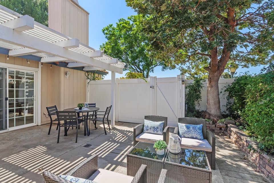 Evelyn Tee I Mission Viejo Realtor · 300+ Families Served Across Orange County in East Irvine, CA