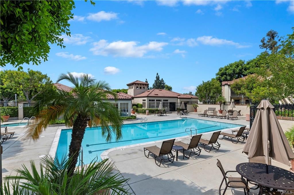 Evelyn Tee I Mission Viejo Realtor · 300+ Families Served Across Orange County in East Irvine, CA (3)