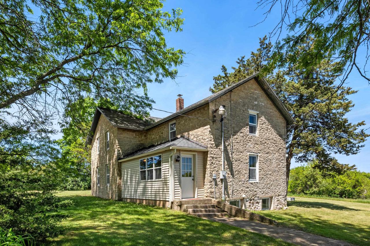 Patti Crump, Better Homes and Gardens Real Estate- Special Properties in Berlin, WI (2)