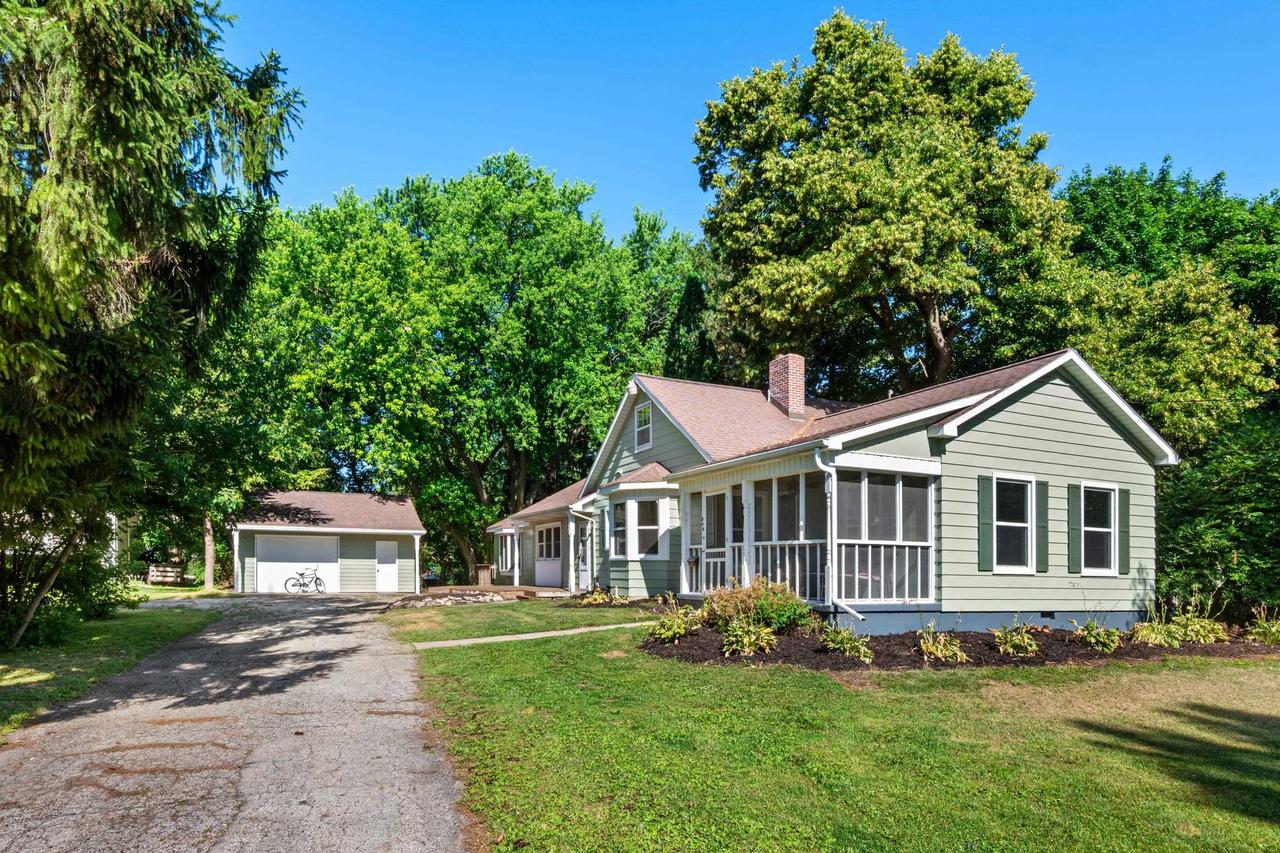 Patti Crump, Better Homes and Gardens Real Estate- Special Properties in Berlin, WI (4)