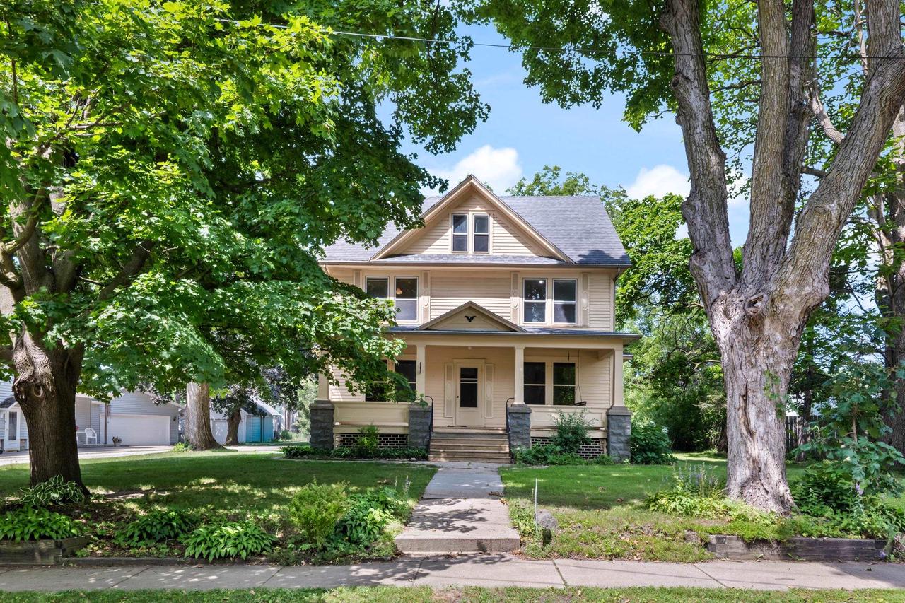 Patti Crump, Better Homes and Gardens Real Estate- Special Properties in Berlin, WI (5)