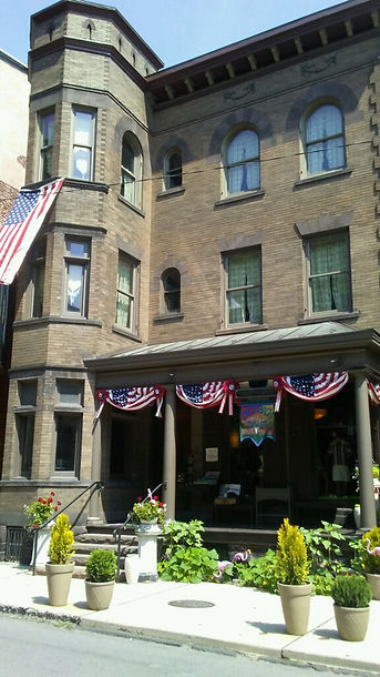 Dreisbach House in Jim Thorpe, PA (4)