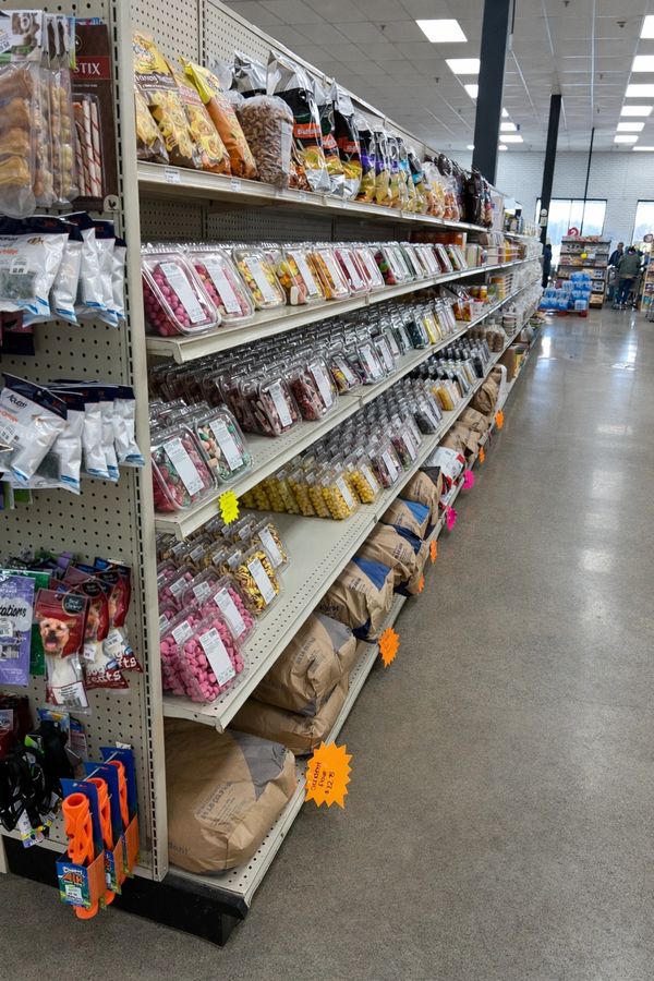 Kurtz Discount Groceries in Middlefield, OH (4)