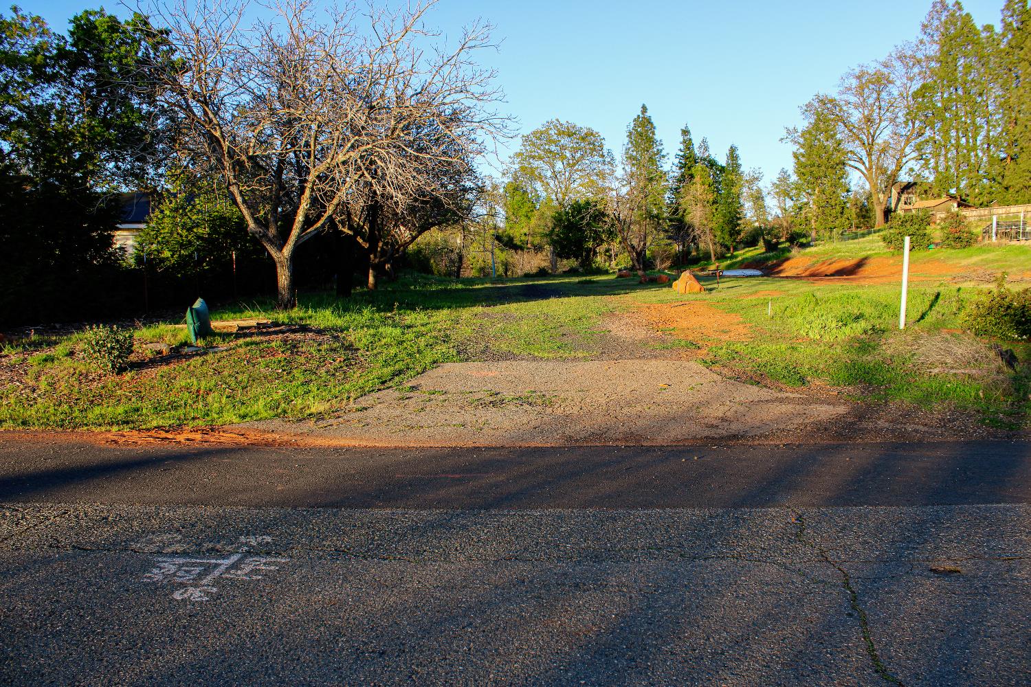 Kellie Thomas & Jessica Lee, Exp Realty of California Inc in Yuba City, CA