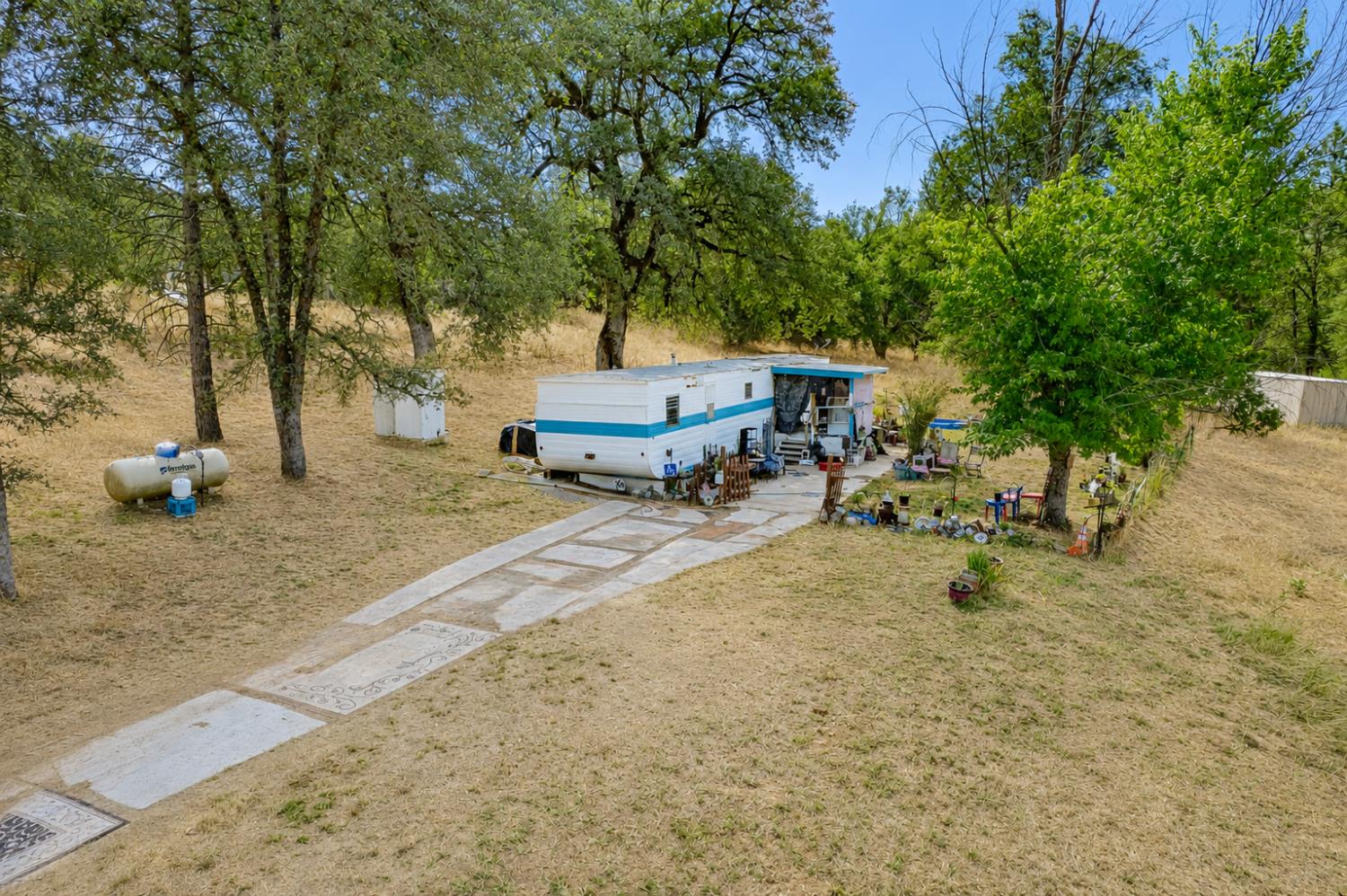 Kellie Thomas & Jessica Lee, Exp Realty of California Inc in Yuba City, CA (6)