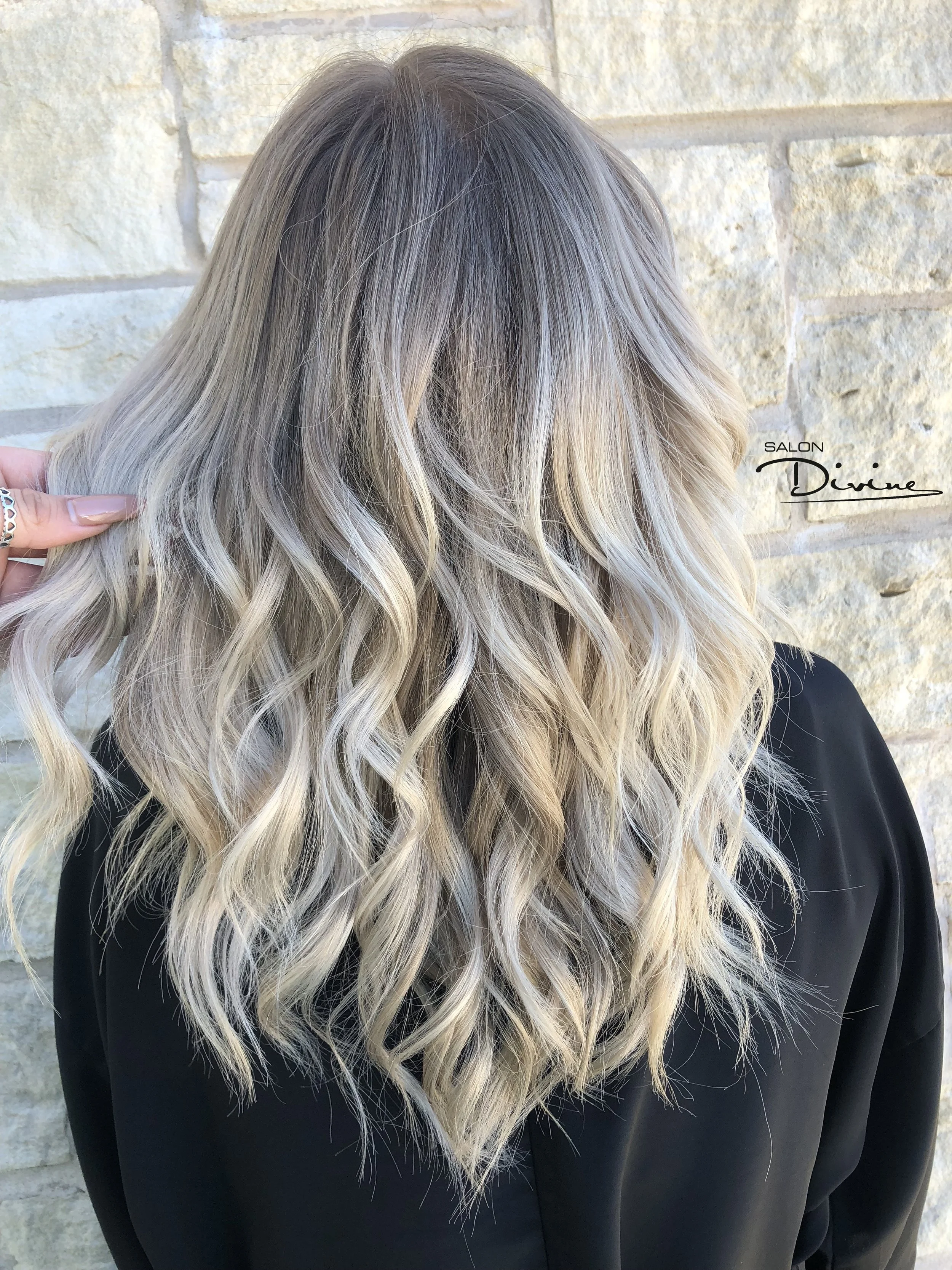 Salon Divine in Corpus Christi, TX (2)