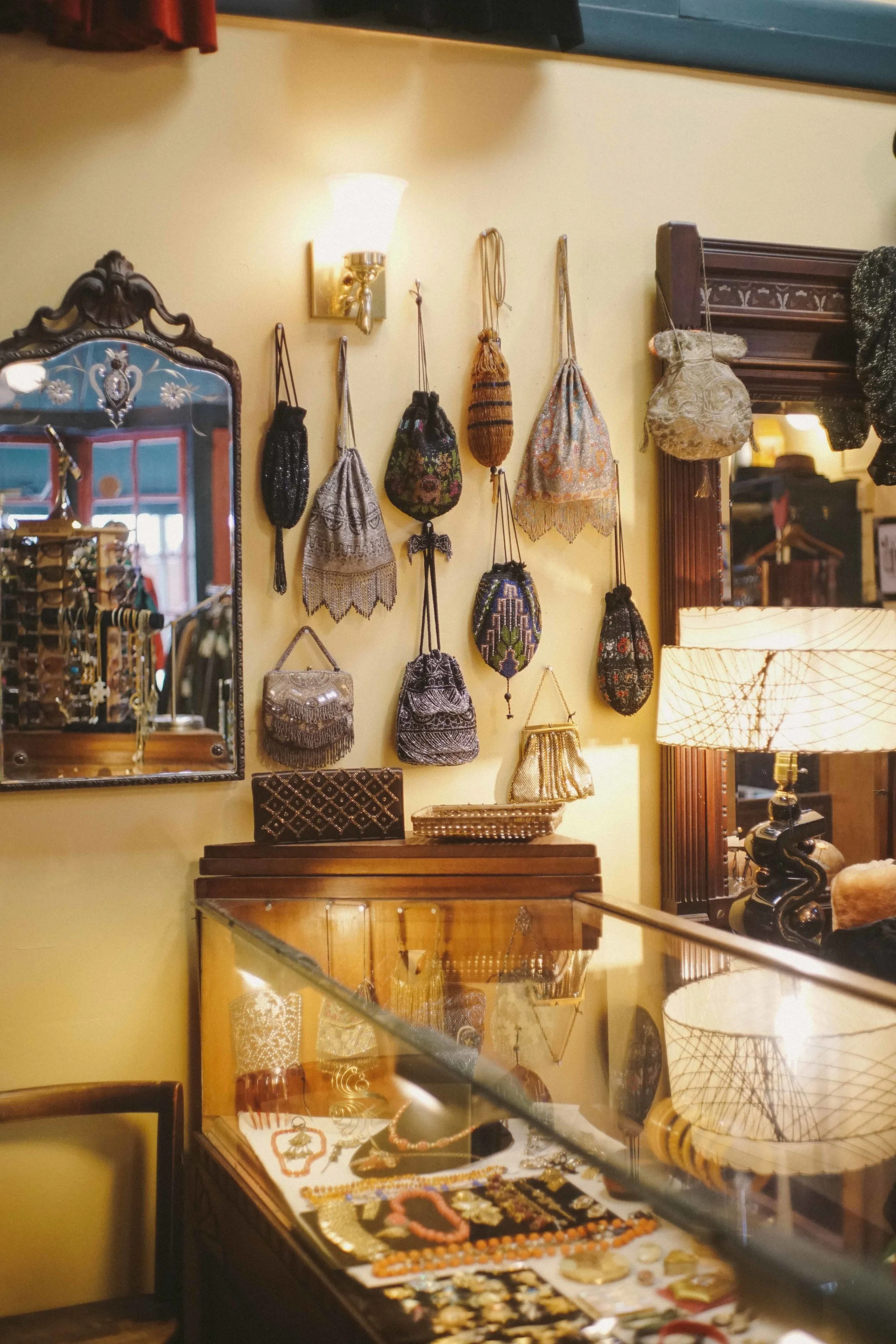 Halcyon Vintage Clothing in Richmond, VA (3)