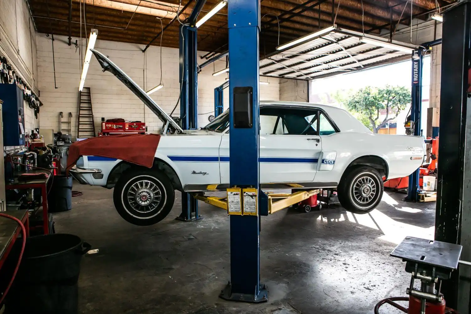 Airport Auto Tech in Oxnard, CA