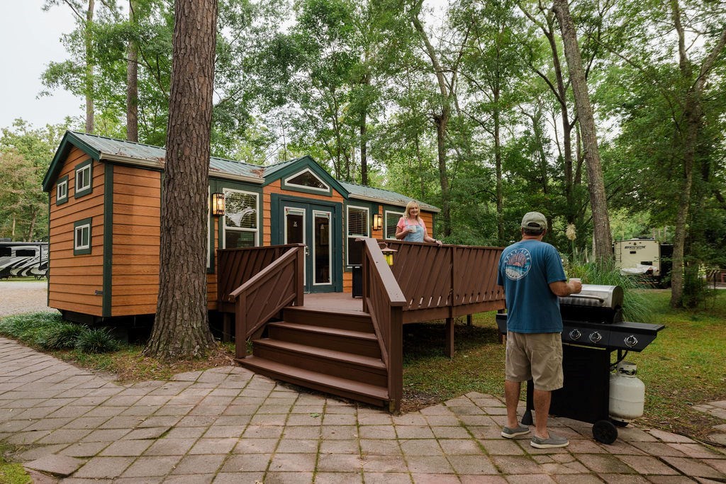 Swimming Mermaid Coffee House & Wine Bar at Point South KOA in Yemassee, SC (5)