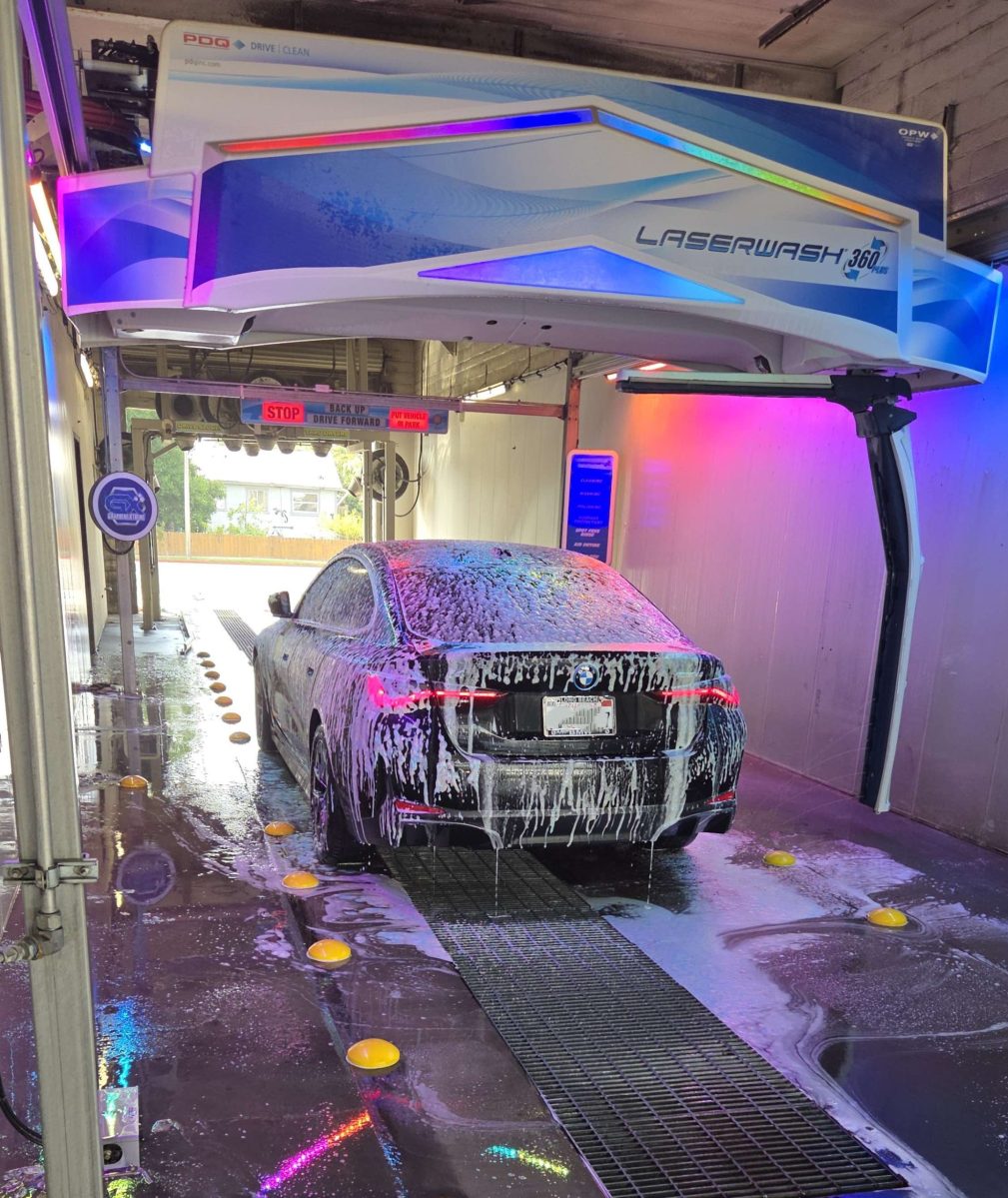 Kimo's Tropical Car Wash in Reedley, CA (2)