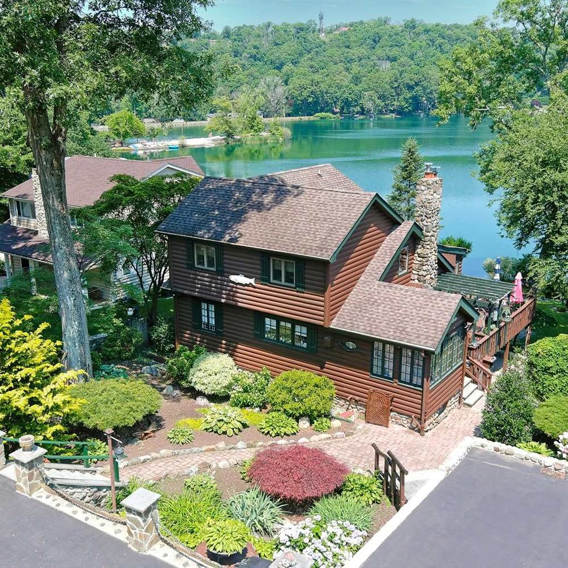 Skylands Real Estate Team in Wyckoff, NJ (3)