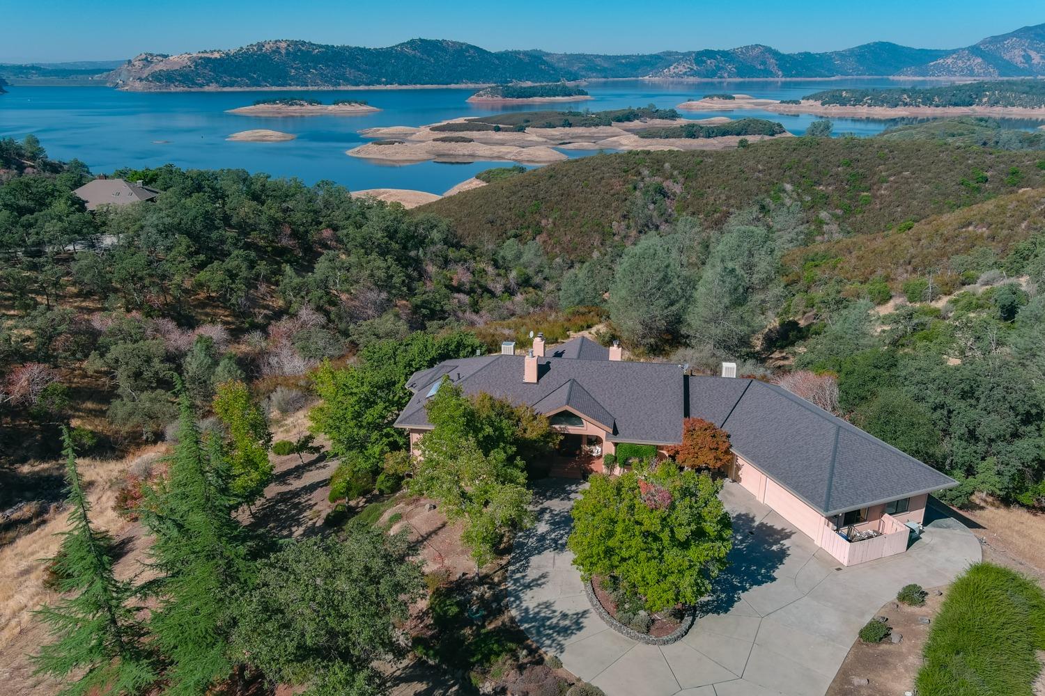 Sarah Pavlacky, REALTOR w RE/MAX Gold in Sonora, CA (2)