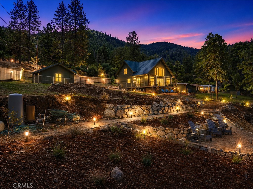 Monet Templeton-Certified Realtor EXP #1 Brokerage in the US- DRE#01700573 in Red Bluff, CA