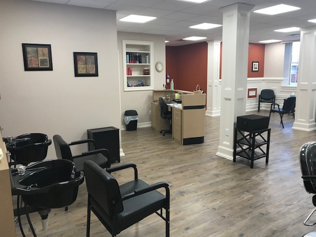 Heatwaves Hair Salon in Columbia, PA (4)
