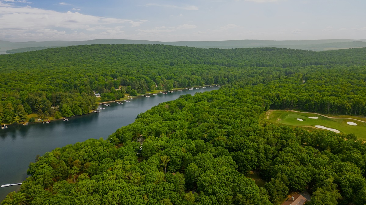 Taylor-Made Deep Creek Real Estate in McHenry, MD (5)