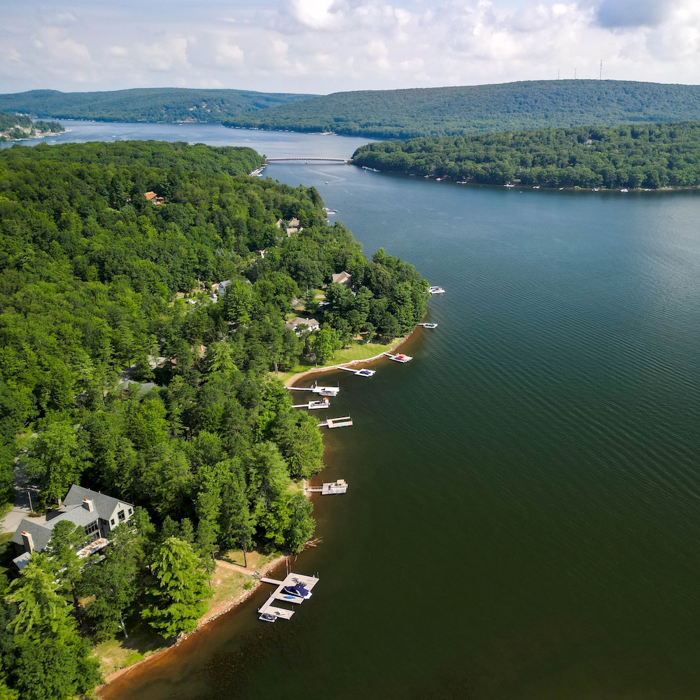 Taylor-Made Deep Creek Real Estate in McHenry, MD (6)
