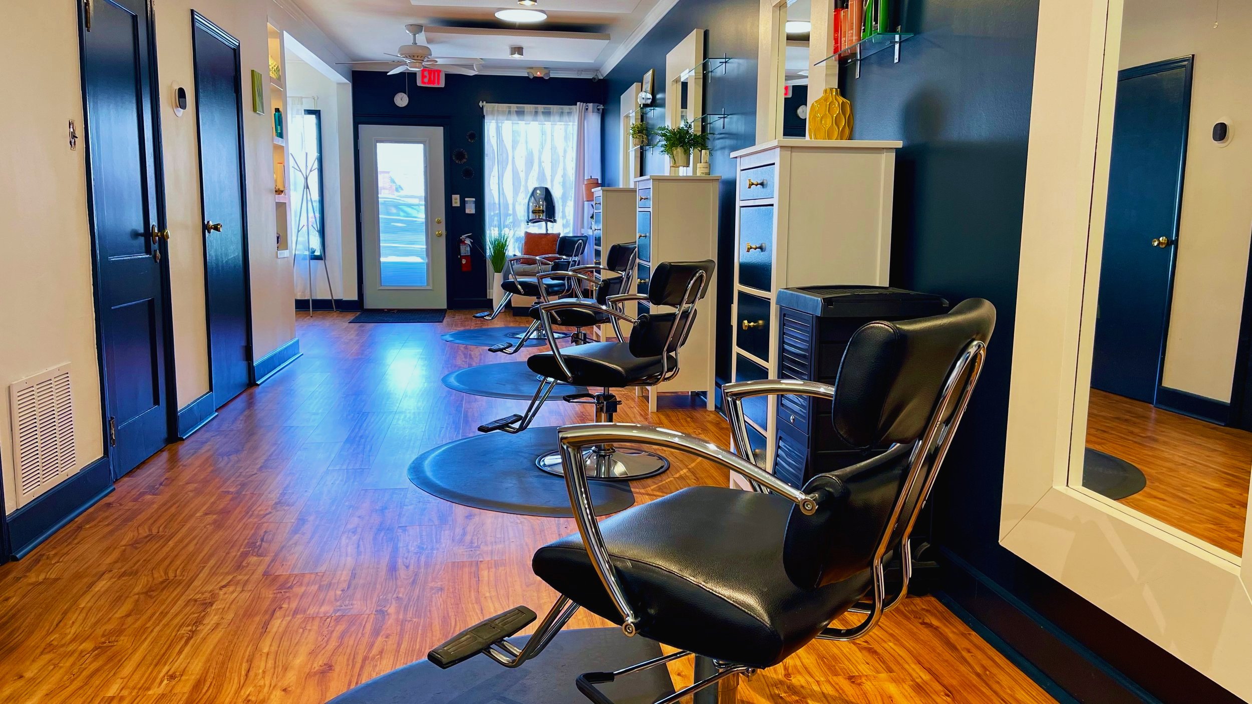 Fern & Dale's Hair Salon in Ferndale, MI (5)