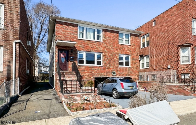 Masha Landkof REALTOR® in Wallington, NJ (2)