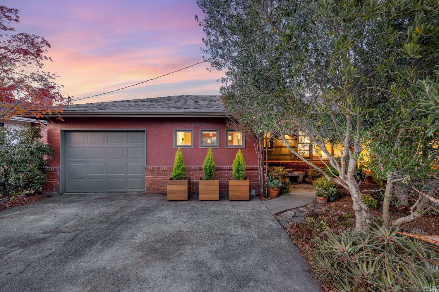 Jen Birmingham | Real Estate Agent in Petaluma, CA in Petaluma, CA (4)
