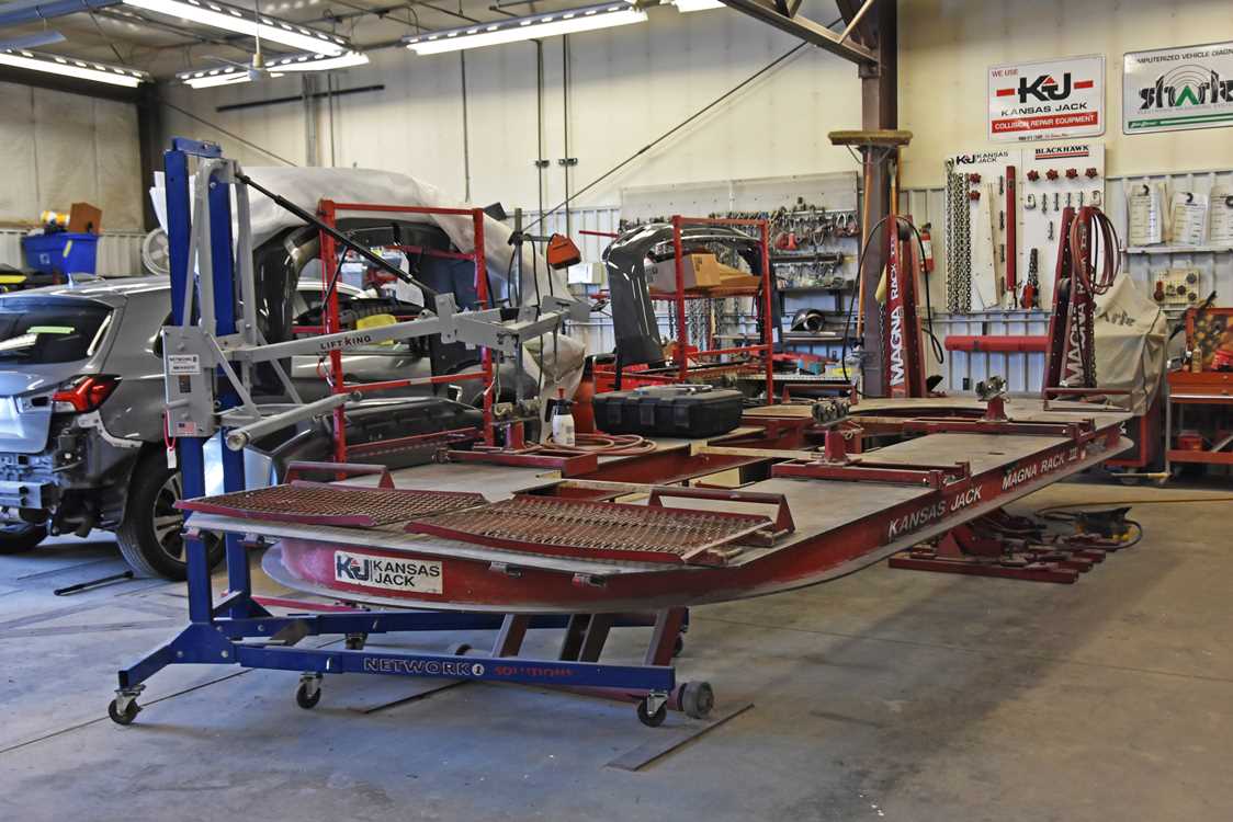 Reedsburg Auto Body in Reedsburg, WI (2)