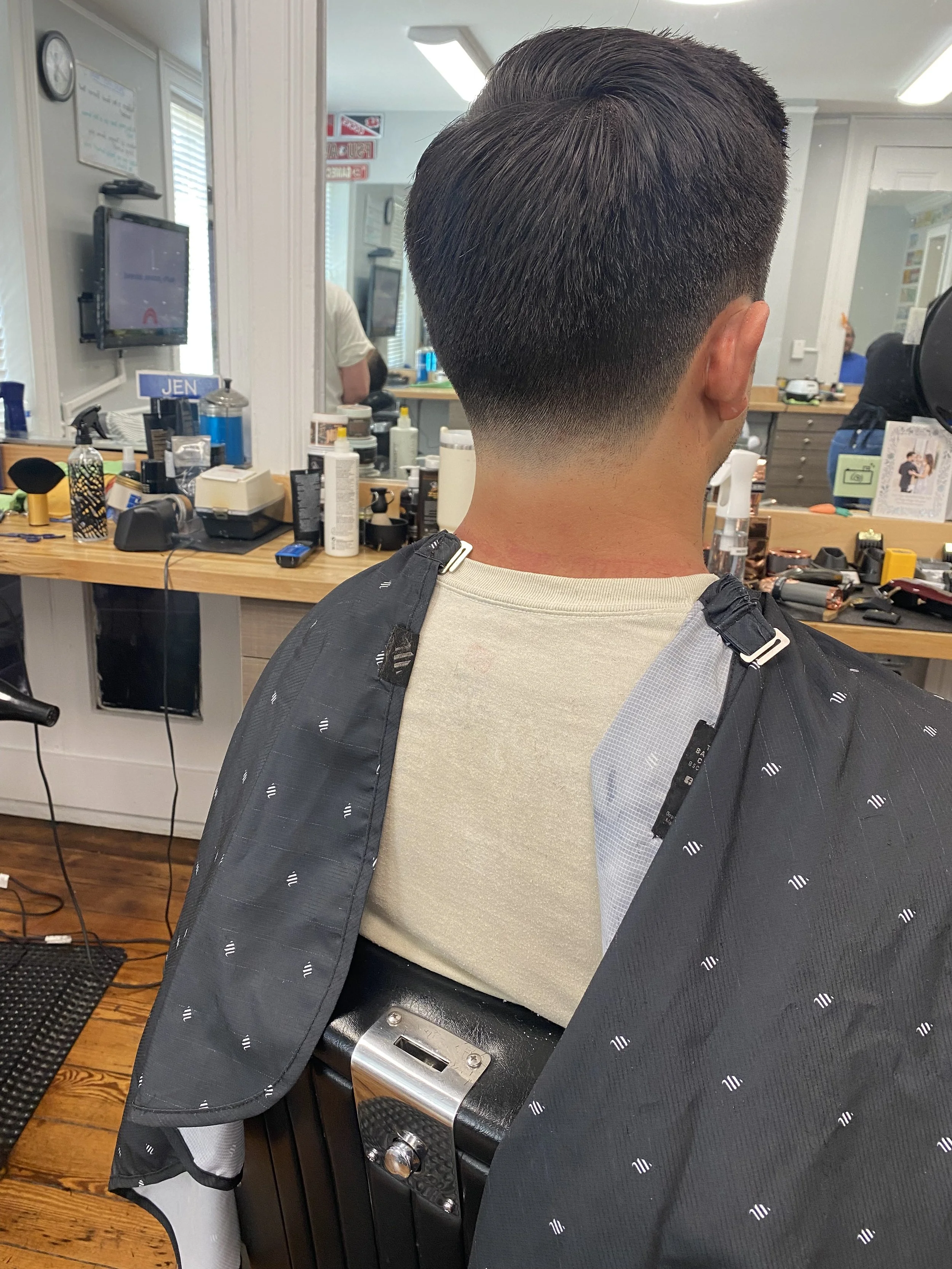 Broad Street Barber Shop in Charleston, SC (5)