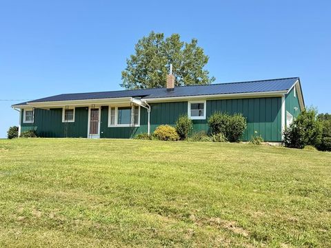 Kathy Green, Howard Hanna Real Estate Services in Ashland, OH (6)