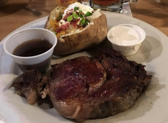 Robert's Steakhouse in Flatonia, TX (4)
