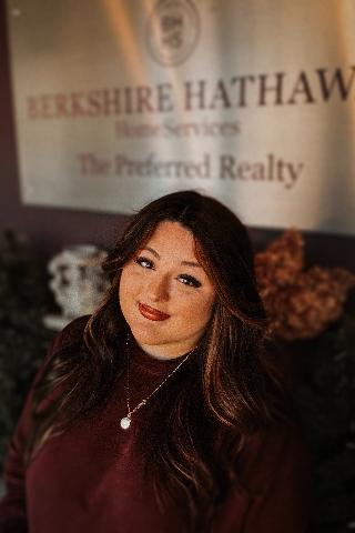 Hannah Marchionda, Realtor - Berkshire Hathaway HomeServices The Preferred Realty in Beaver, PA (6)