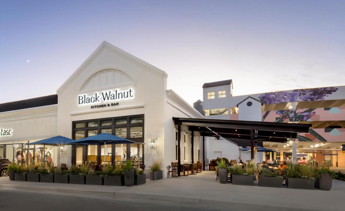 Black Walnut Kitchen & Bar in Houston, TX (3)