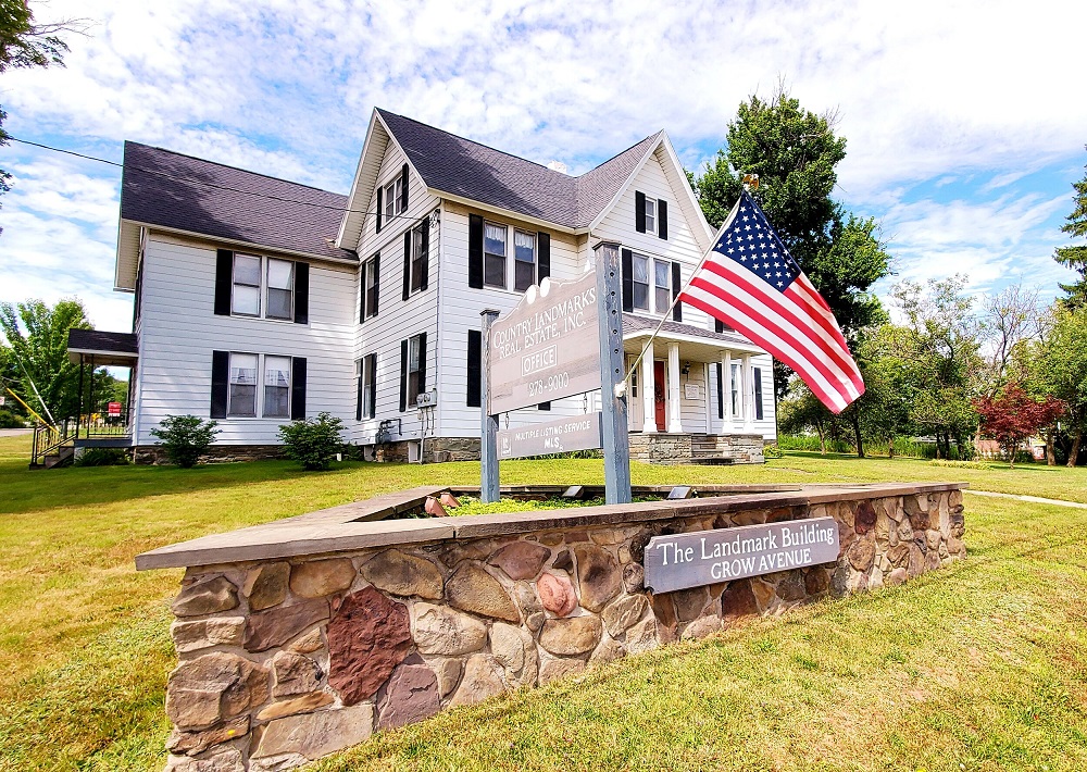 Country Landmarks Real Estate Inc in Montrose, PA