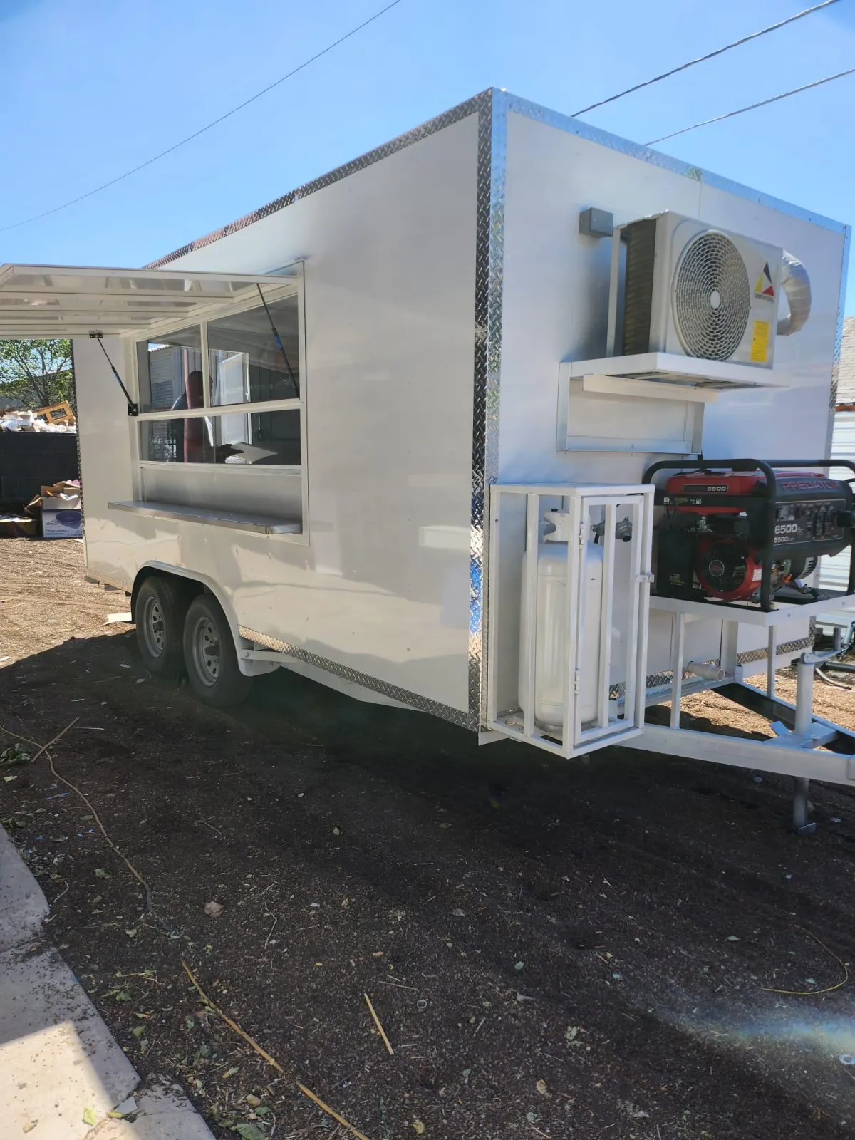 Yellow Star Mobile Kitchens in El Paso, TX (2)