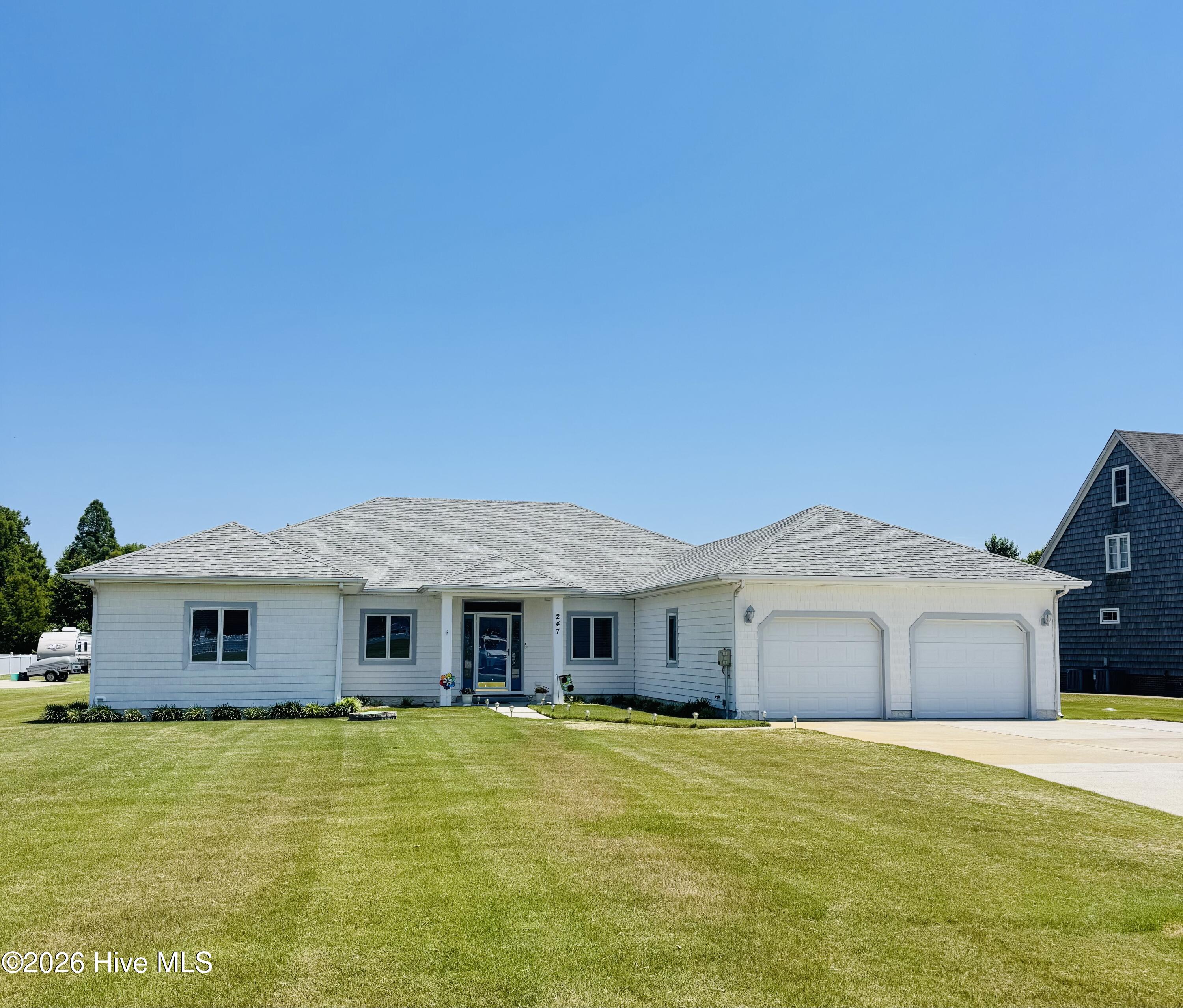 Lynn Bulman, REALTOR® | Howard Hanna Outer Banks Realty in Kill Devil Hills, NC (4)