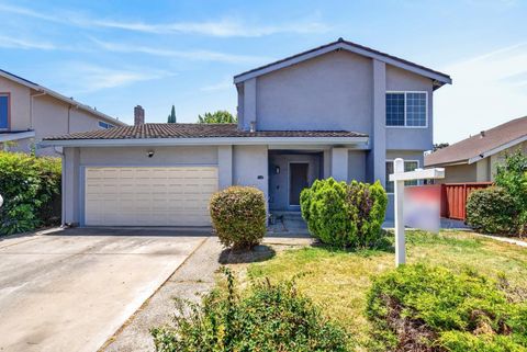Elizabeth Velasco, REALTOR RE/MAX Gold Elk Grove in Elk Grove, CA (5)