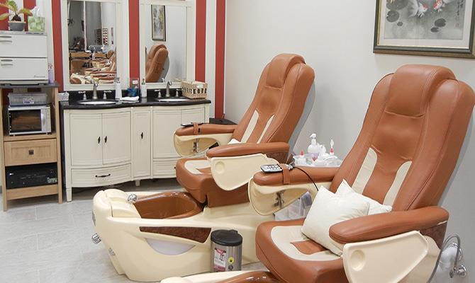 Crimson Nails & Spa in Bloomington, IN
