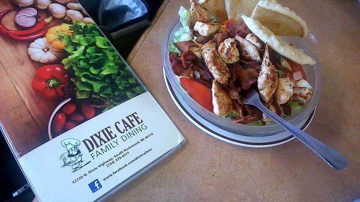 Dixie Cafe in South Rockwood, MI
