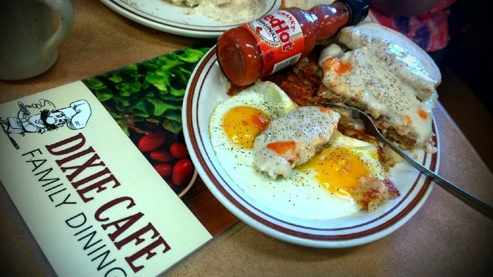Dixie Cafe in South Rockwood, MI (2)