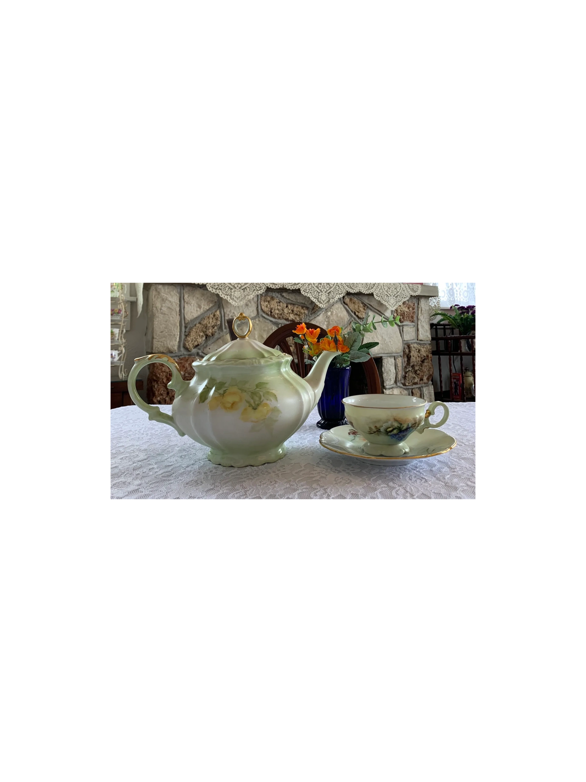 The Fancy Finch Tea Cottage in Ingram, TX