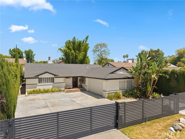 Neveen Farah - LA Real Estate Broker in Sherman Oaks, CA (6)