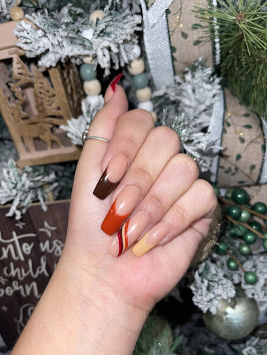 Nail City(need hiring nail technician in Kissimmee, FL (4)
